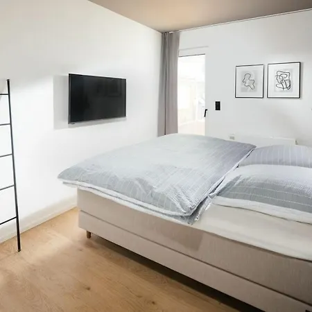 Mooi 3 Comfortable *